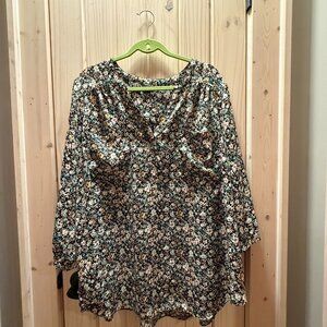 Torrid Harper Pullover Blouse, 3/4 sleeves Size 4 (4X, 26)